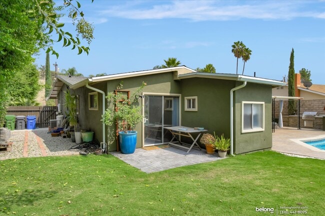 Building Photo - 26078 Adamor Rd