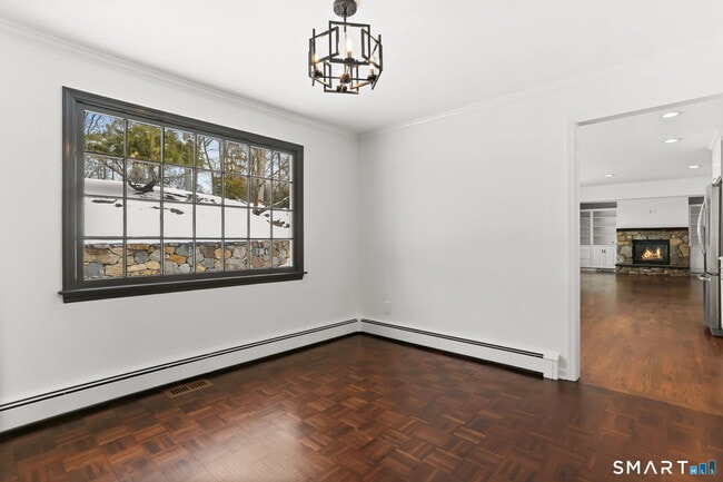 Building Photo - 11 Partrick Ln