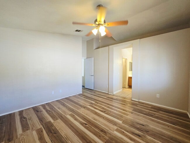 Building Photo - READY TO RENT!  3 BED/2 BATH HOME IN SOUTHWEST LAS VEGAS!