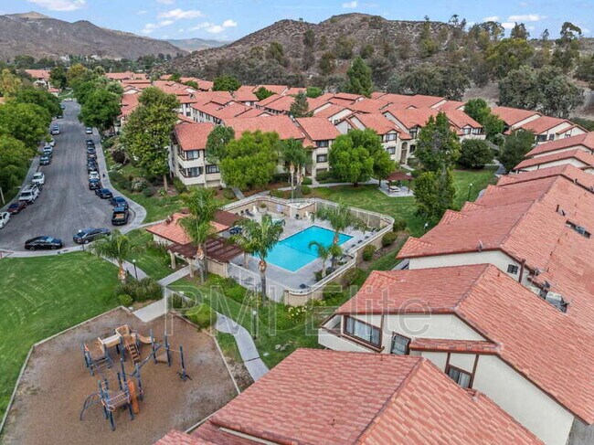 Building Photo - 18142 Sundowner Way