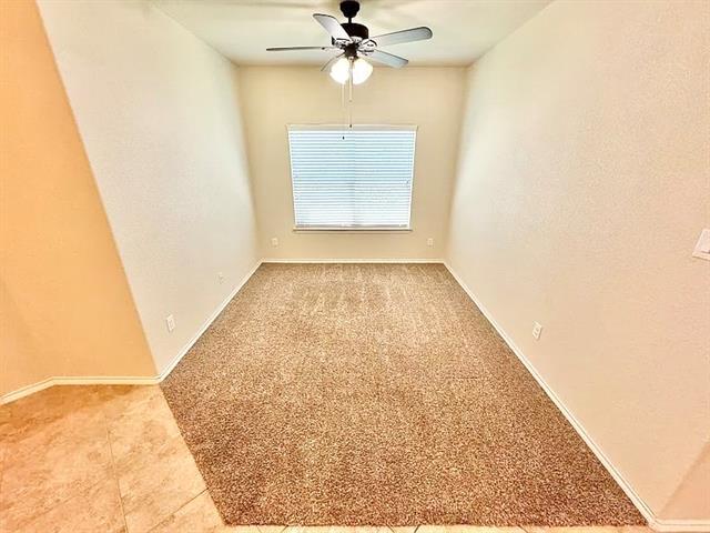 Building Photo - 3020 Tamarack Ln