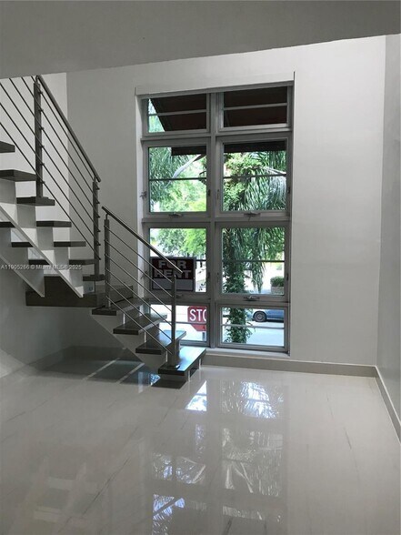 Primary Photo - 234 Antiquera Ave