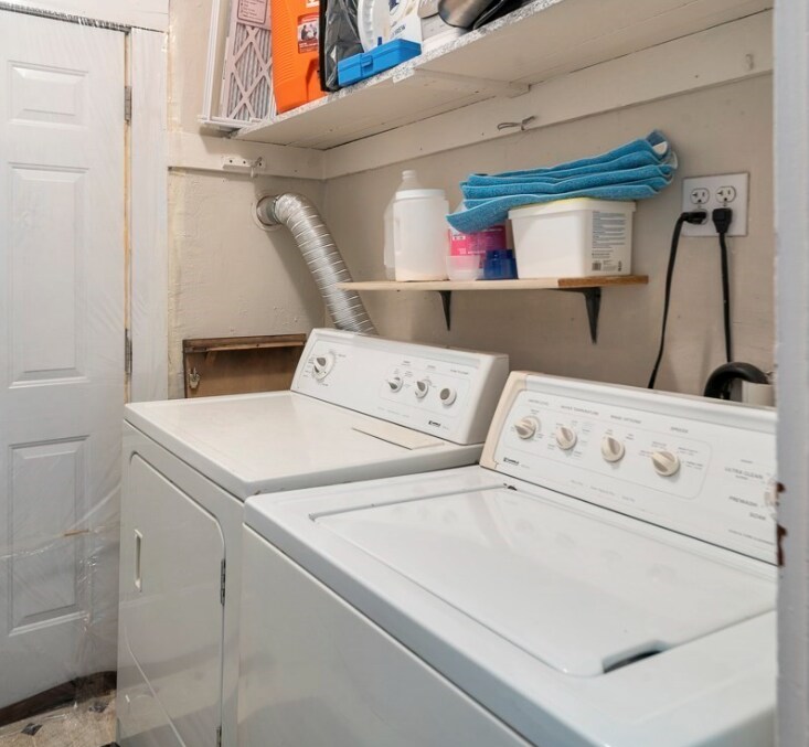 Building Photo - 44 Greenleaf Ave