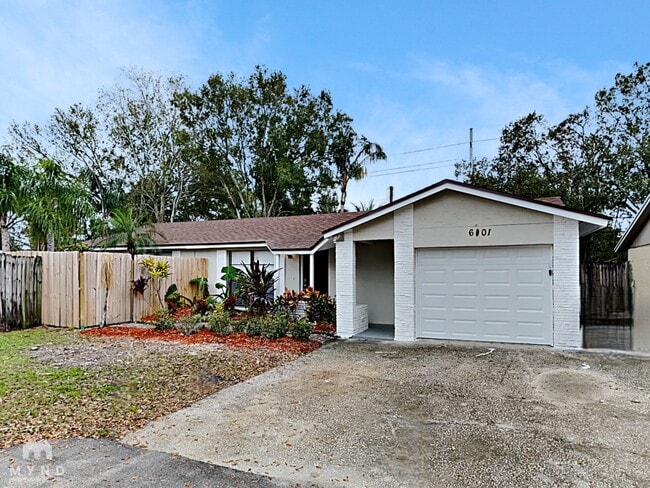 Building Photo - 6701 Village Grove Ct