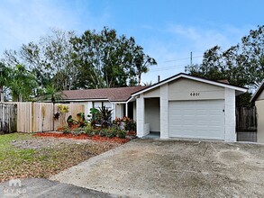 Building Photo - 6701 Village Grove Ct