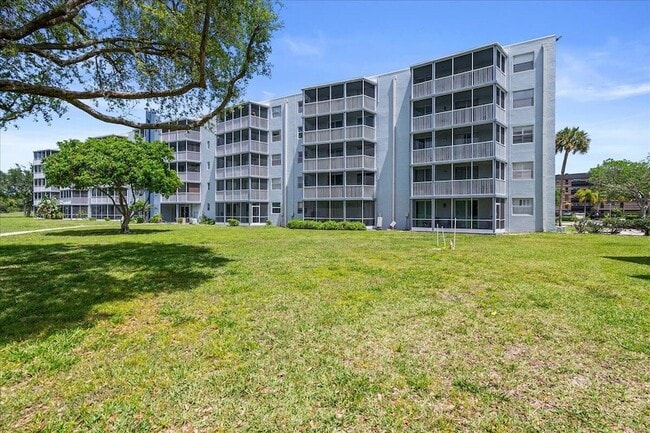 Building Photo - 5301 NW 2nd Ave