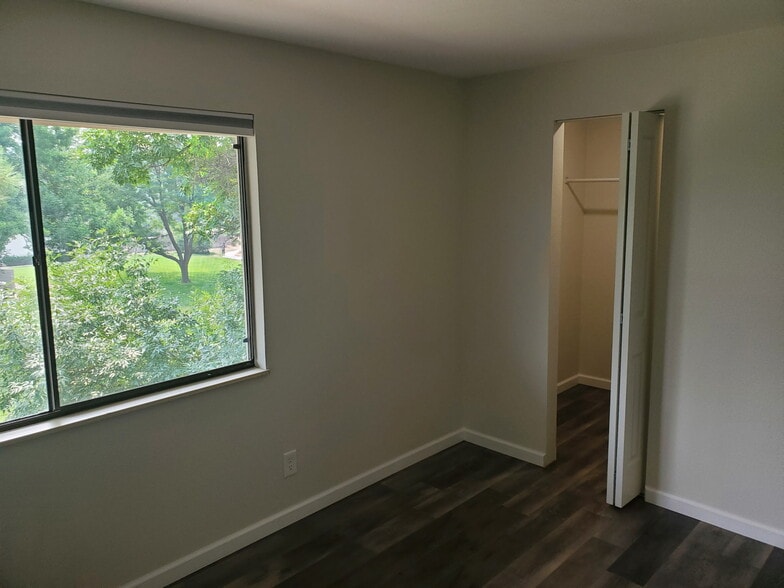 Building Photo - 1705 Heatheridge Rd