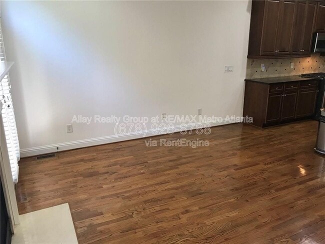 Building Photo - 2673 Rivers Edge Dr NE