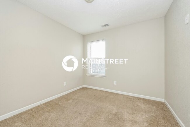 Building Photo - 504 Nixon Way