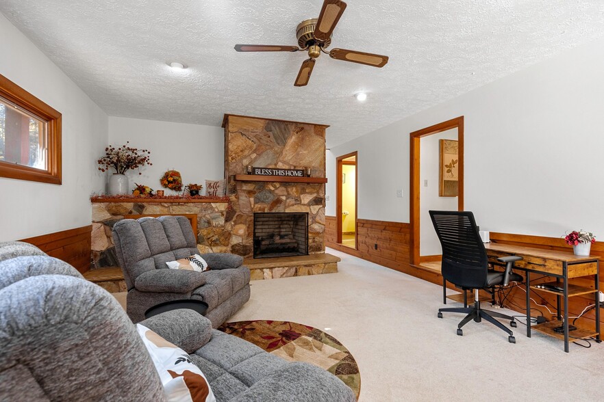 Building Photo - 8300 St Peters Ln