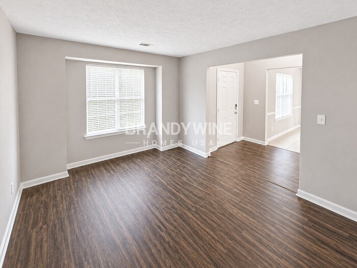 Building Photo - 5045 Promenade Dr SW
