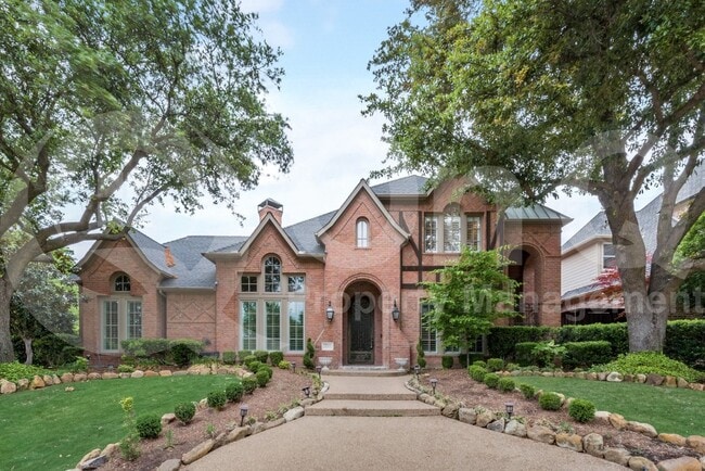 Building Photo - 5224 Longvue Dr
