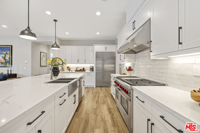 Building Photo - 75323 Mansfield Dr