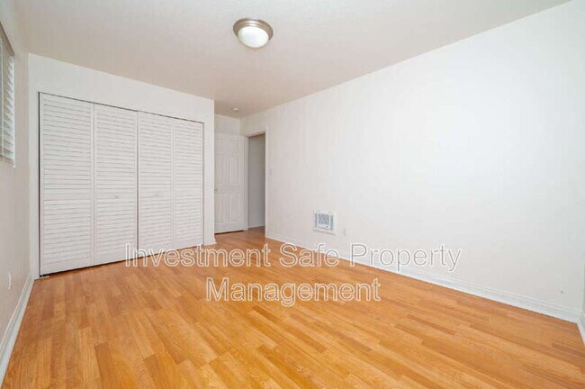 Building Photo - 9860 Dale Ave