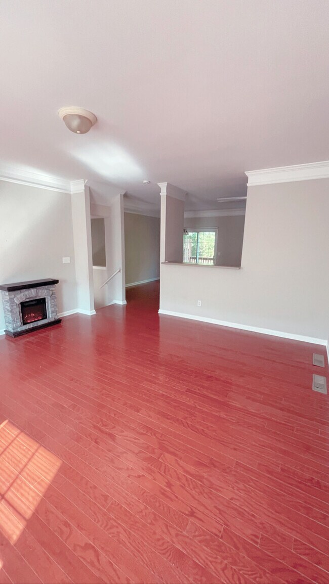 Living/Family Room (2nd FL) - 6895 Slate Stone Way SE