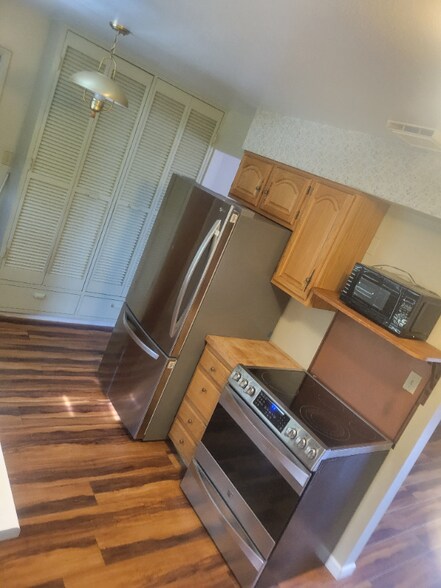 Building Photo - 1114 Wynkoop Dr