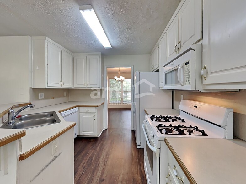 Building Photo - 1377 Bramlett Forest Ct