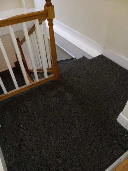 Building Photo - 227 Roxbury St