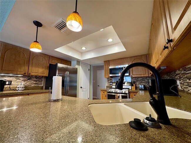 Building Photo - 8014 Cote Ct