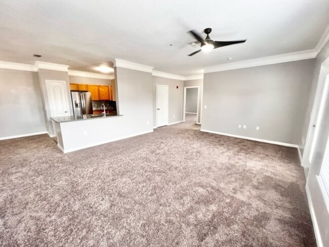 Building Photo - Orlando - 3 Bedroom, 2 Bathroom - $1,745.00