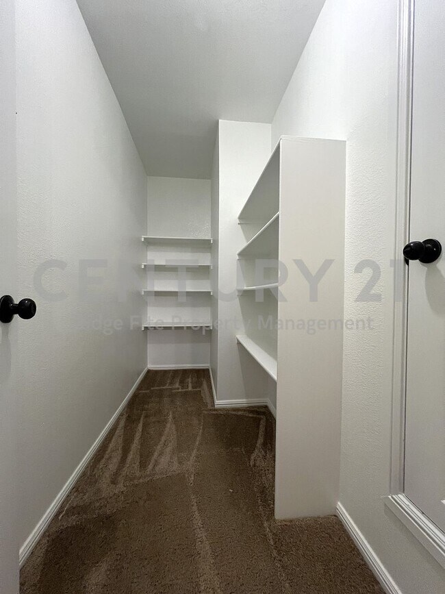 Building Photo - Spacious Two-Story 4/3/2 in Keller For Rent!
