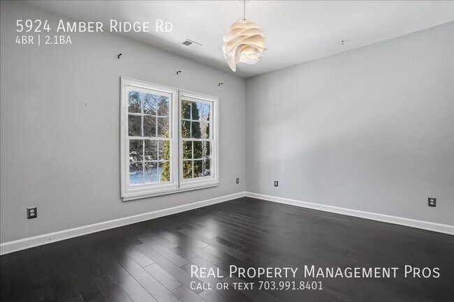 Building Photo - 5924 Amber Ridge Rd