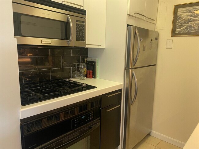 Building Photo - 151 Tremont St