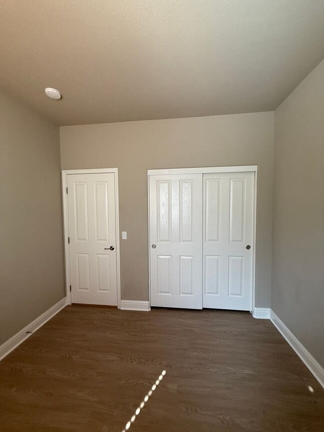 Building Photo - Newer Single Story Home in The Stone Gate ...