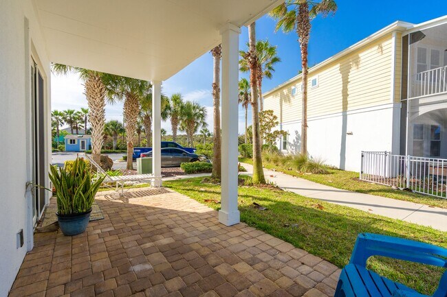 Building Photo - Welcome to Coastal Living at its Finest!