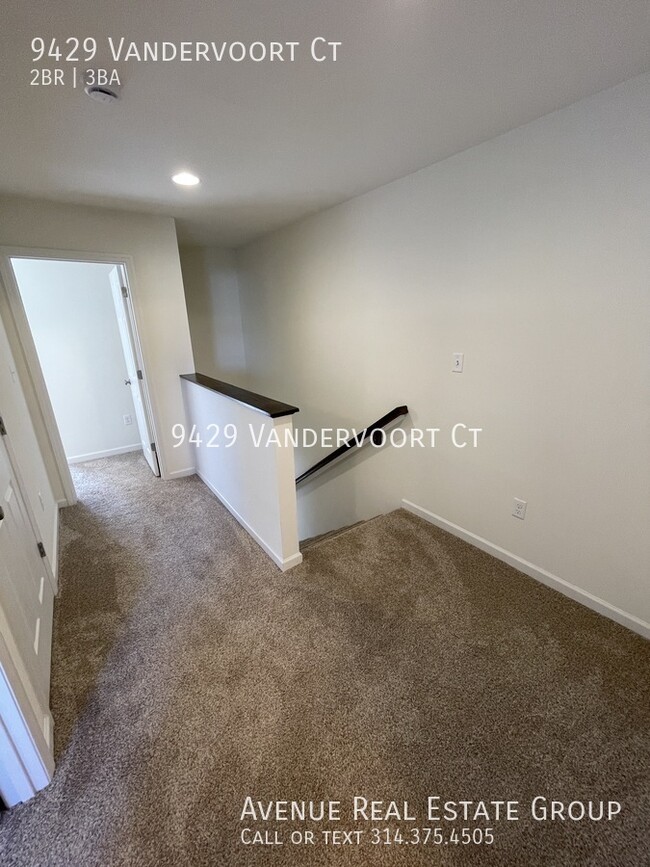 Building Photo - 9429 Vandervoort Ct