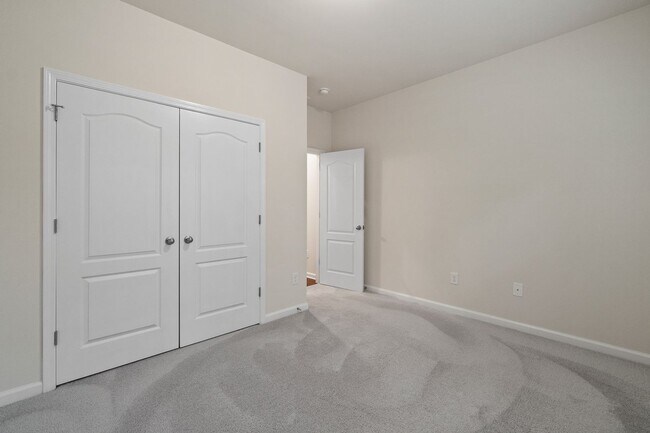 Building Photo - This Almost New Construction home, with 5 bedrooms & 4 baths