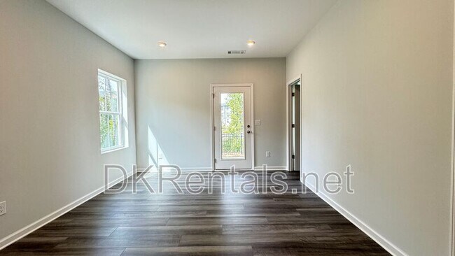 Building Photo - 1479 Creekside Cir NW