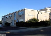 Building Photo - 319 Camden Ave