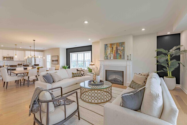 Building Photo - 5211 Highpointe Lakes Dr
