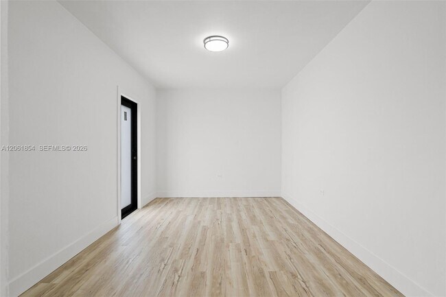 Building Photo - 5110 SW 106th Ave