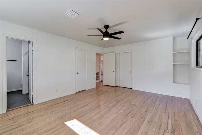Building Photo - 5655 Wigton Dr