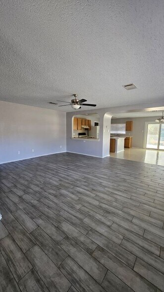 Building Photo - 3210 Settlement Dr