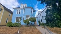 Building Photo - 620 E 16th St