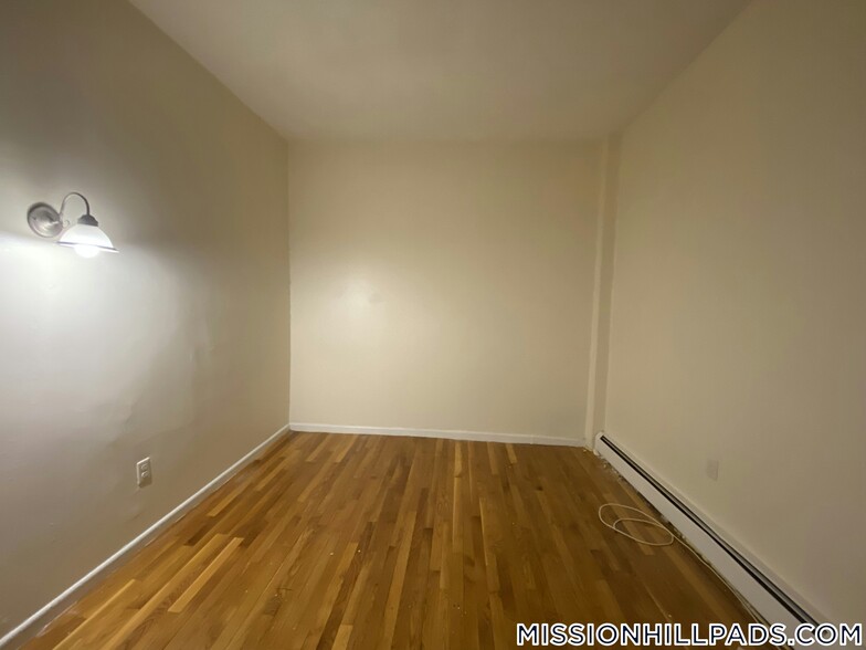 Building Photo - 51 S Huntington Ave