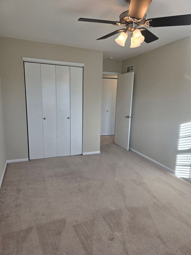 Building Photo - Green Valley Community off Kirkwood Highway