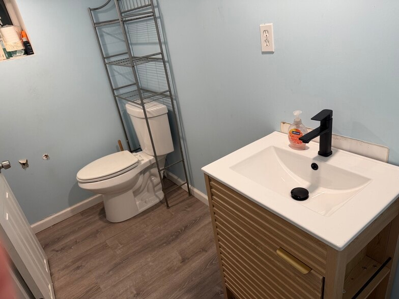 Building Photo - 263 S Haviland Ave