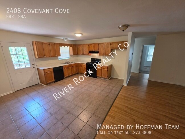 Building Photo - 2408 Covenant CV