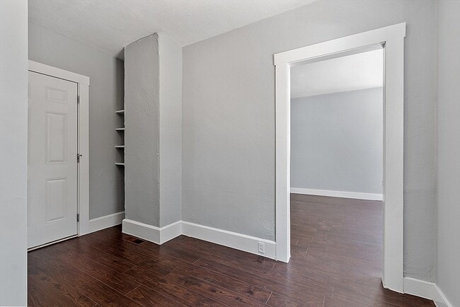 Building Photo - 31 Mill St