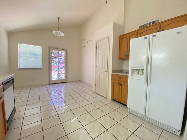 Building Photo - West El Paso 5bed Refrig A/C Home