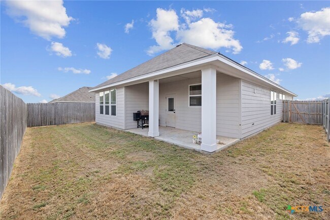 Building Photo - 716 Killam Dr