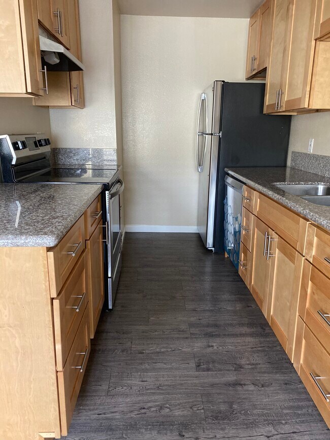 Building Photo - 1621 Pentecost Way