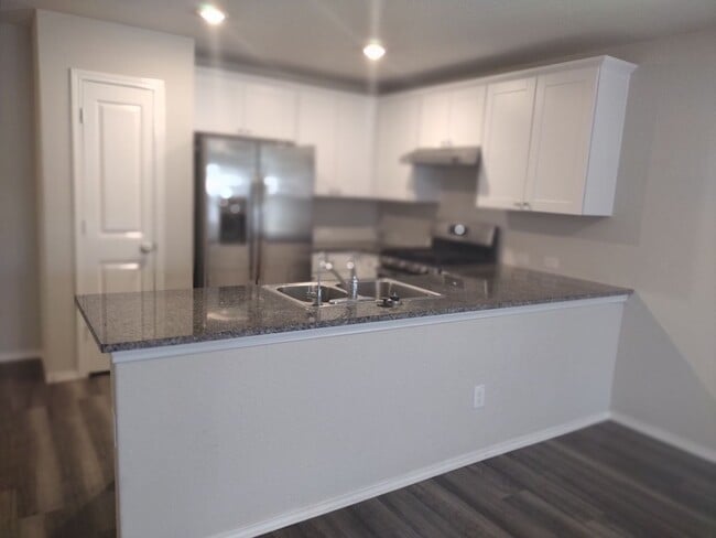 Building Photo - Charming 3 bedroom in Republic Creek!