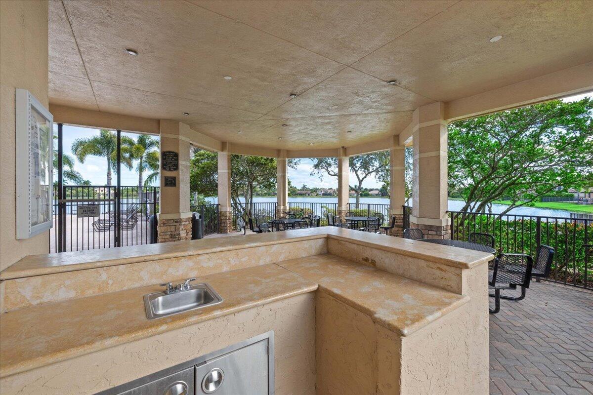Building Photo - 1575 Newhaven Point Ln