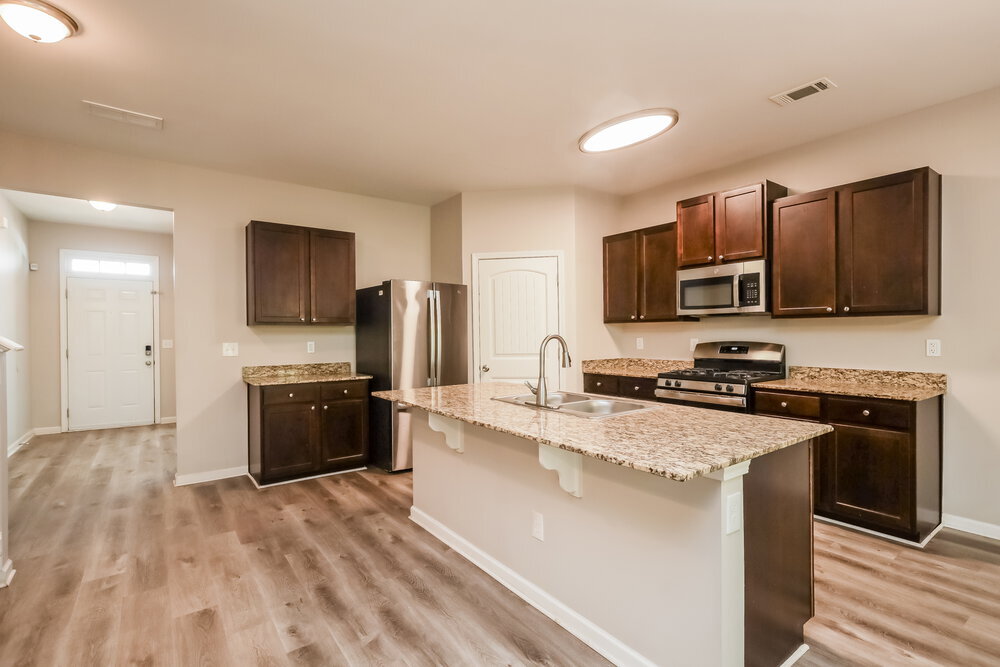 Building Photo - 207 Shaker Hollow Dr