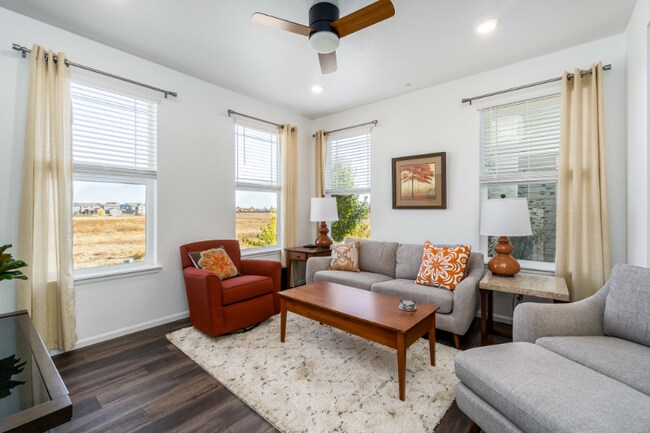 Building Photo - 444 Tigercat Wy